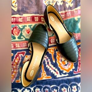 Women's DR SCHOLLS shoes "Choice" faux croc cut out pointed toe flats 9